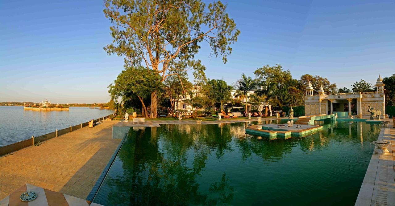 Udai Bilas Palace Dungarpur Bagian luar foto