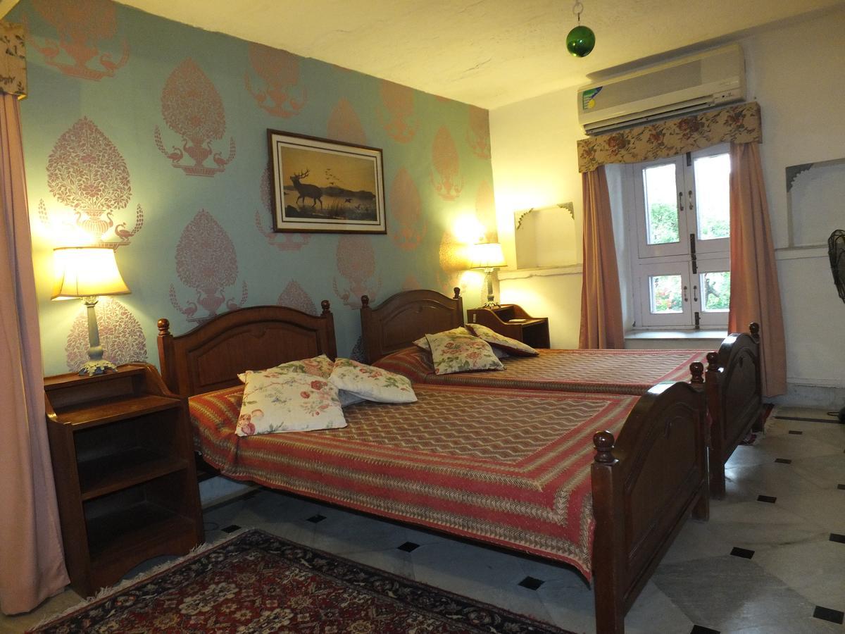 Udai Bilas Palace Dungarpur Bagian luar foto