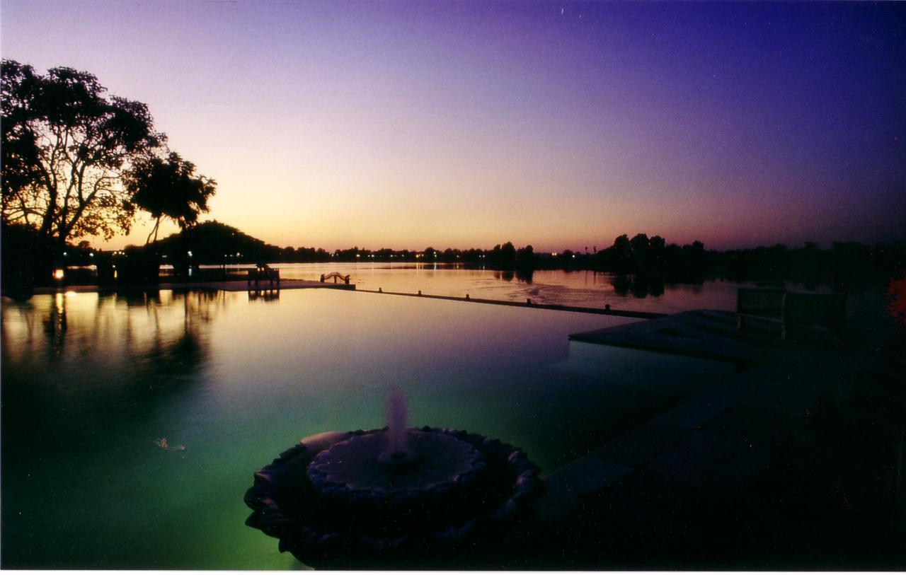 Udai Bilas Palace Dungarpur Bagian luar foto