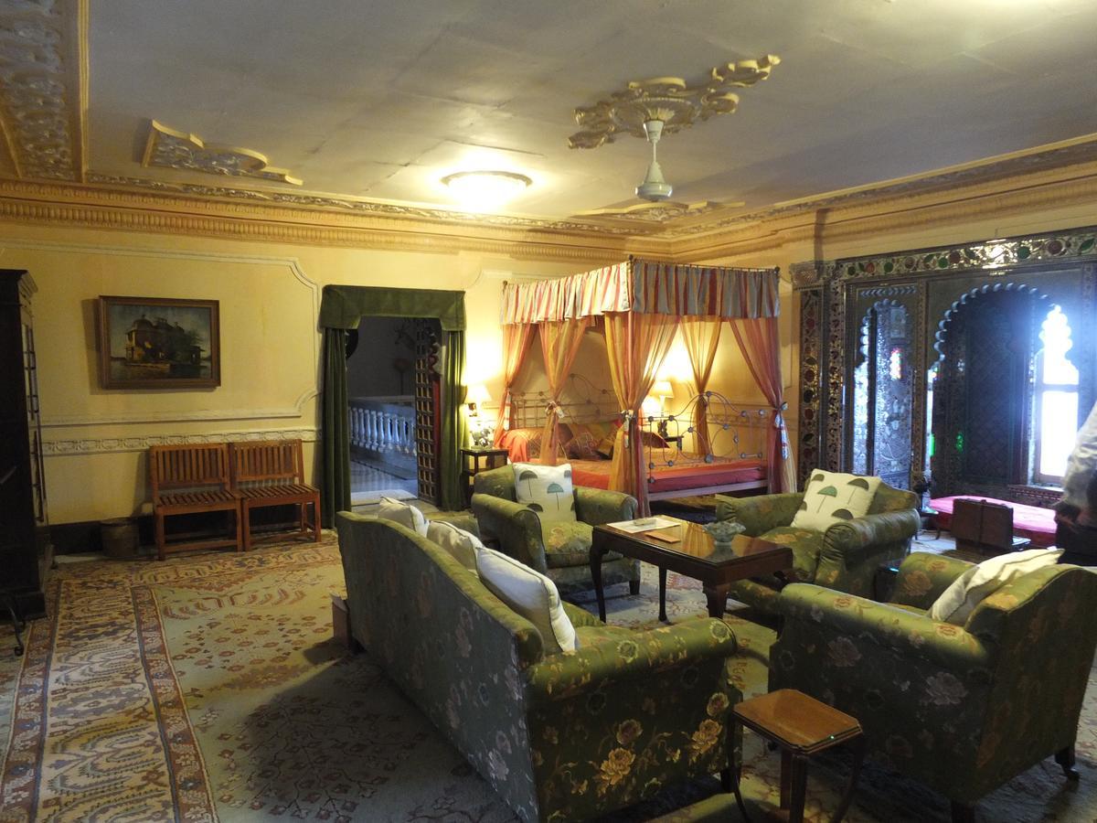Udai Bilas Palace Dungarpur Bagian luar foto