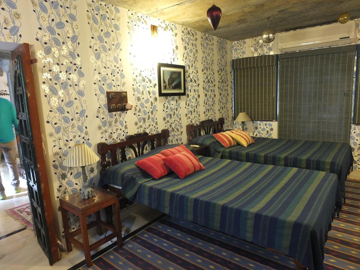 Udai Bilas Palace Dungarpur Bagian luar foto